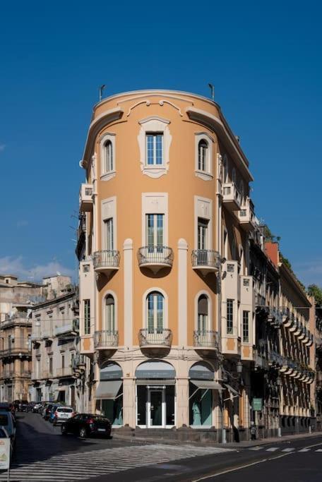Palazzo Vitrano - Tourist Apartment كاتانيا المظهر الخارجي الصورة