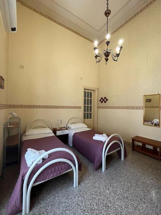 Palazzo Vitrano - Tourist Apartment كاتانيا المظهر الخارجي الصورة